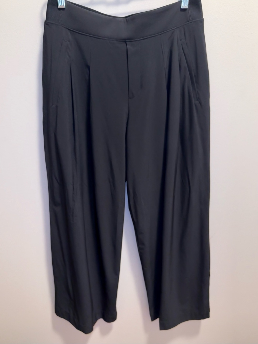 Athleta Black Wide-Leg Pleated Trousers for Women
